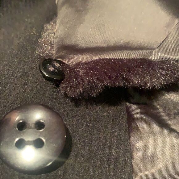 Talbots black wool blend detachable faux fur collar coat, size 14 - Picture 11 of 12